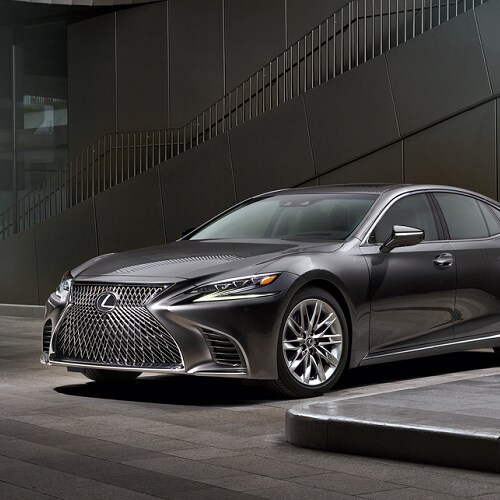 Lexus LS