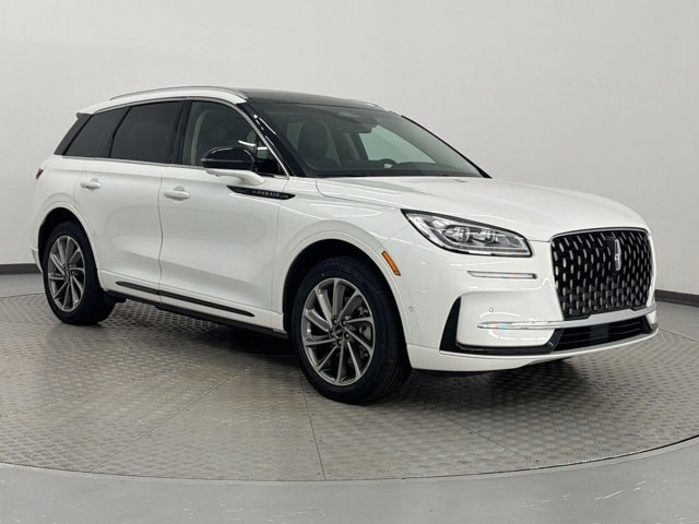 Corsair Grand Touring SUV