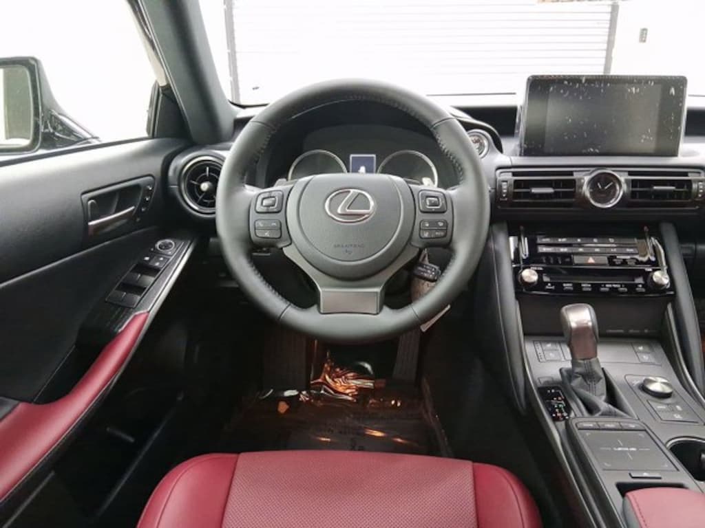 New 2025 Lexus IS 300 4-DOOR SEDAN