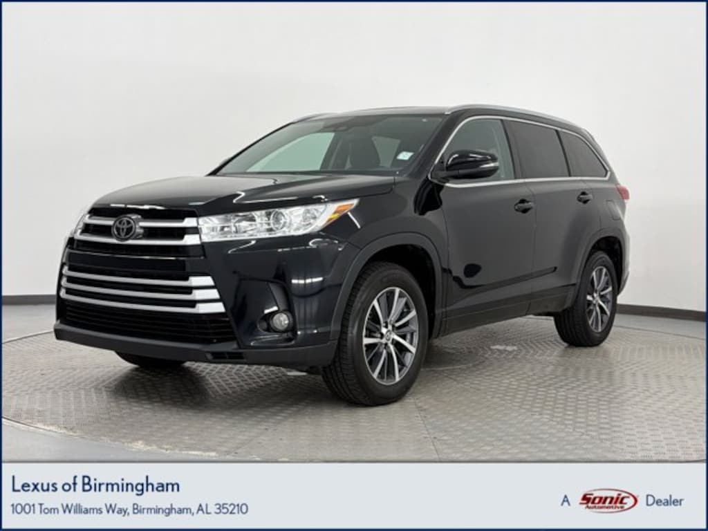 Used 2017 Toyota Highlander XLE SUV