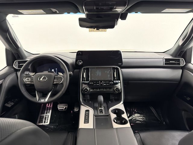 2026 Lexus LX 700h F-Sport - Photo 15