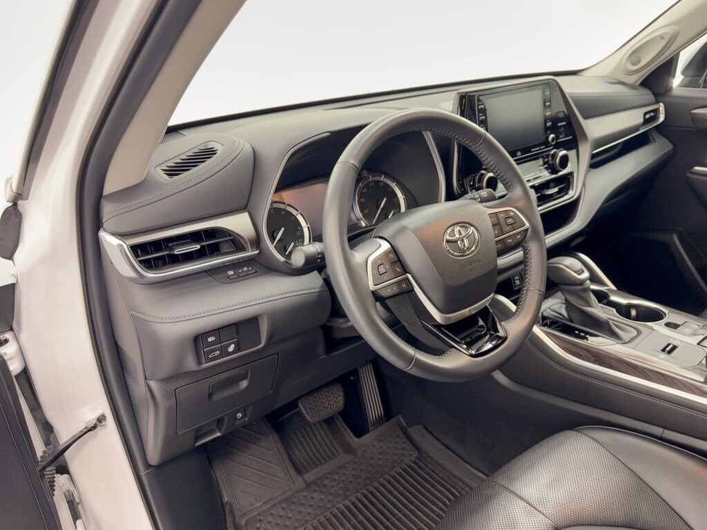 Used 2022 Toyota Highlander Limited SUV