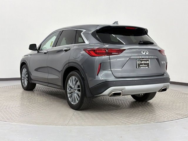 2023 INFINITI QX50 PURE photo 2