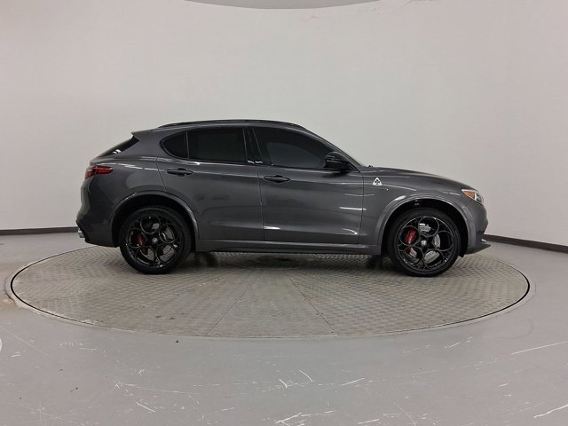 2023 Alfa Romeo Stelvio Quadrifoglio - Photo 8