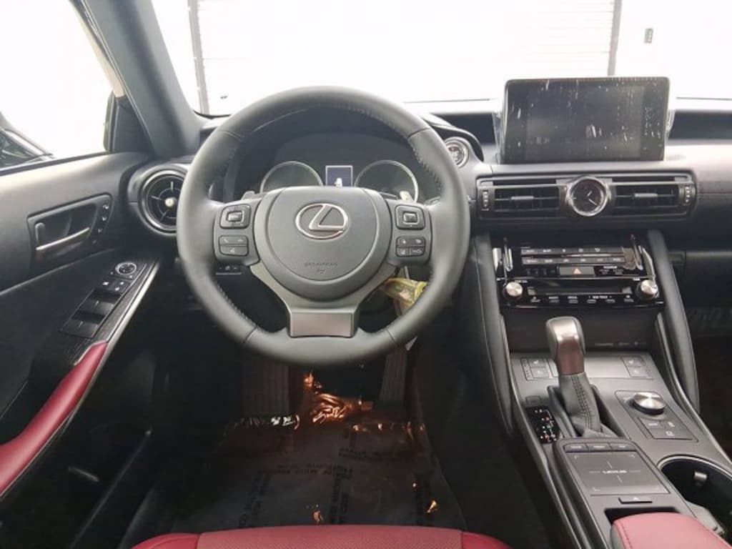 New 2025 Lexus IS 300 4-DOOR SEDAN