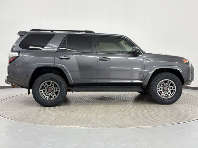 2019 Toyota 4Runner TRD Off Road photo 3