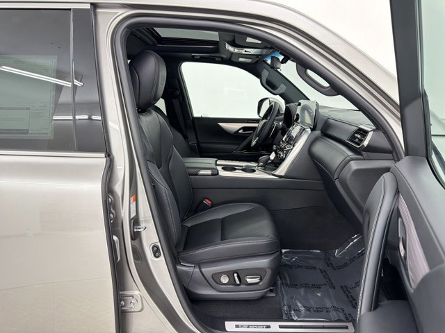 2026 Lexus LX 700h F-Sport - Photo 27