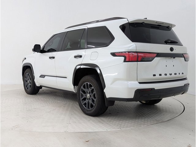 2024 Toyota Sequoia Platinum photo 3