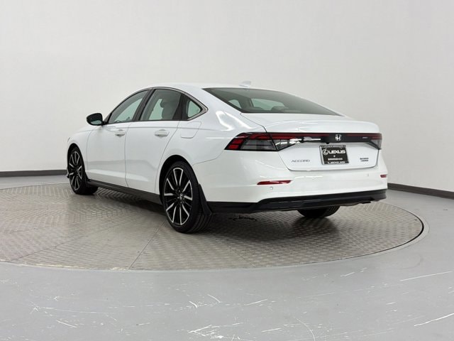 2023 Honda Accord Hybrid Touring photo 2