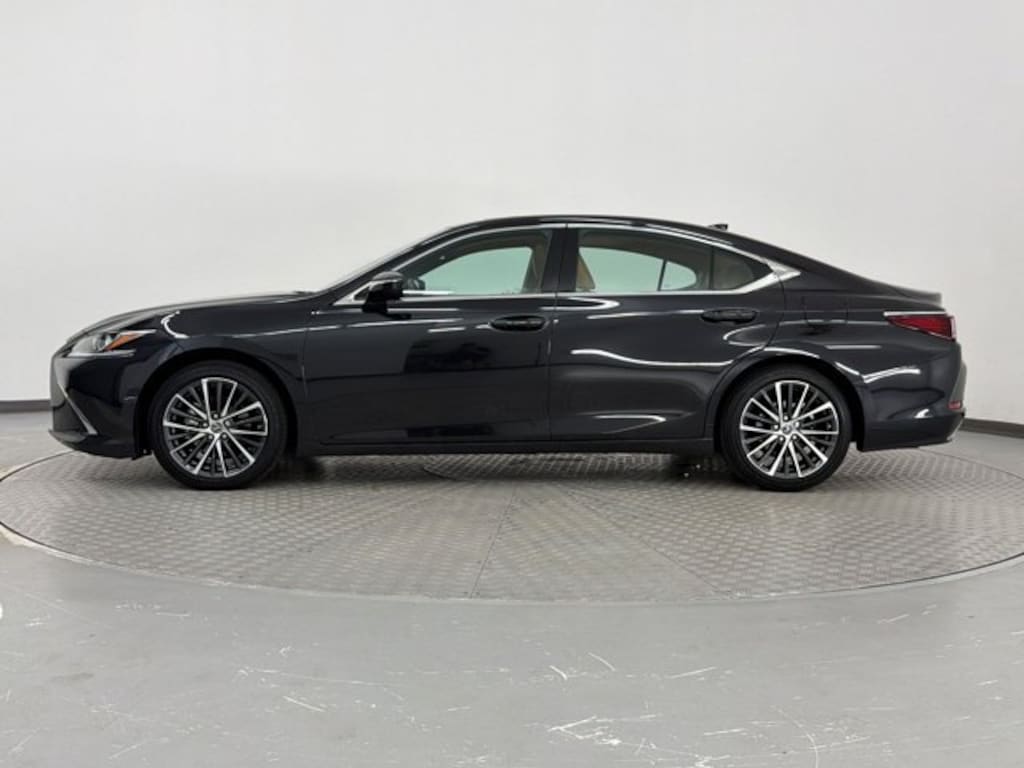 Certified 2025 Lexus ES 350 Sedan