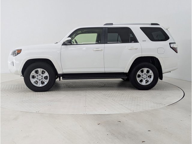 2024 Toyota 4Runner SR5 photo 2