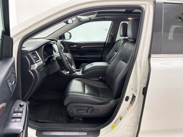 2015 Toyota Highlander Limited photo 4