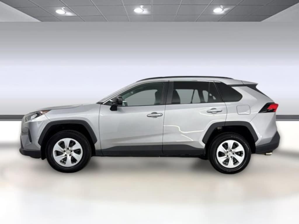 Used 2021 Toyota RAV4 LE SUV