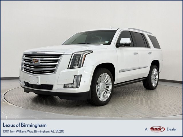 2017 Cadillac Escalade 2WD Platinum's photo
