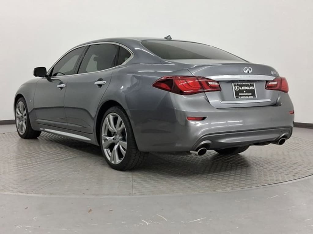 Used 2018 INFINITI Q70L 3.7 LUXE Sedan