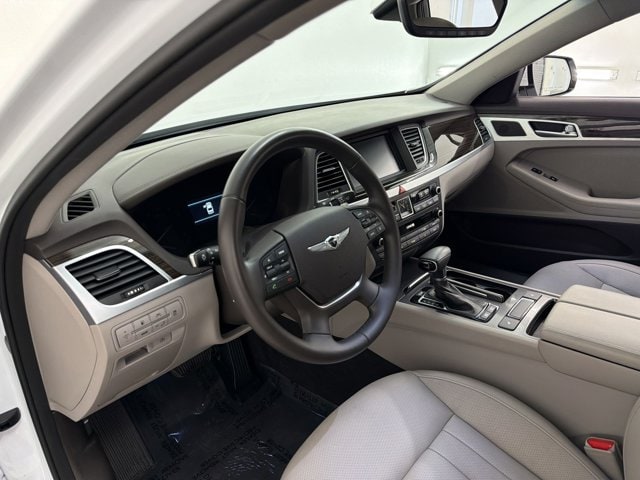 G80 3.8L Sedan