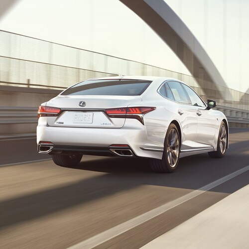Lexus LS