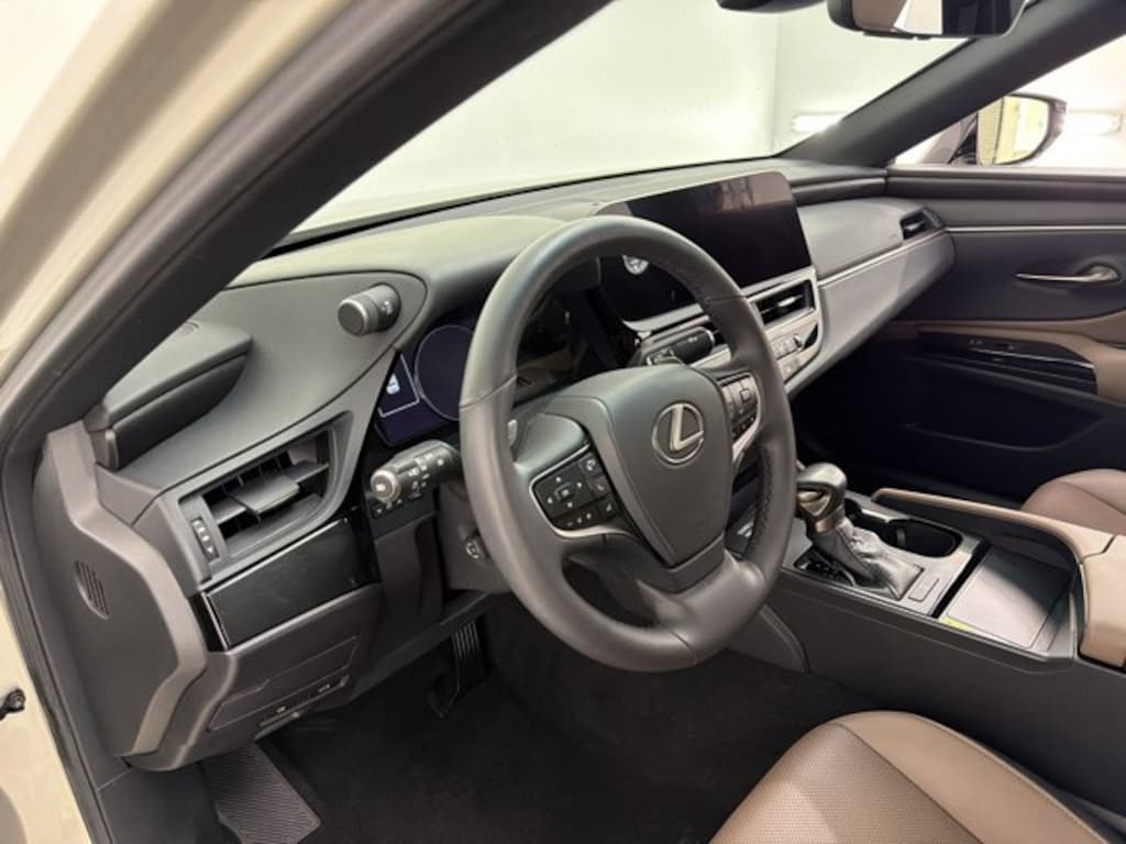 Certified 2023 Lexus ES 250 ES 250 Sedan