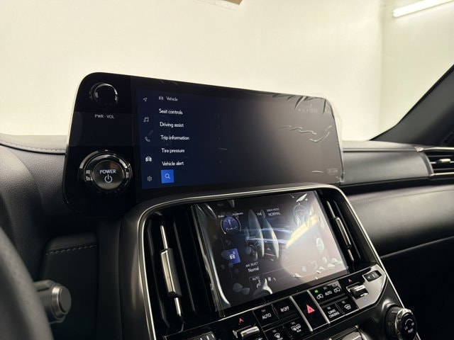 2026 Lexus LX 700h F-Sport - Photo 21