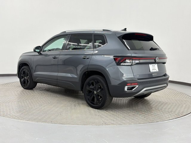 Taos SE SUV
