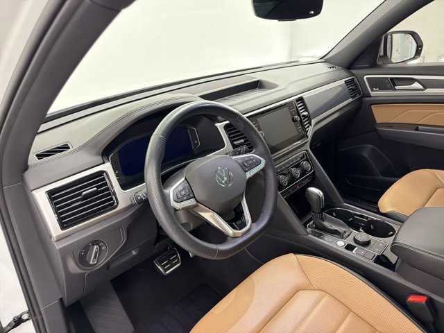 2021 Volkswagen Atlas Cross Sport 3.6L V6 SEL Premium R-Line photo 4