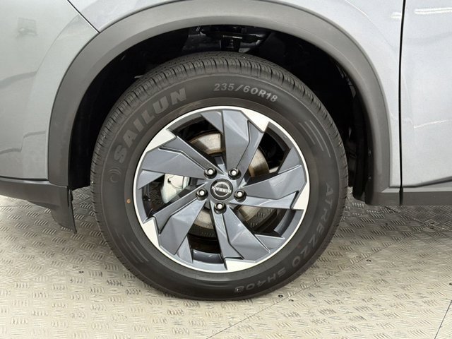 2025 Nissan Rogue SV - Photo 11