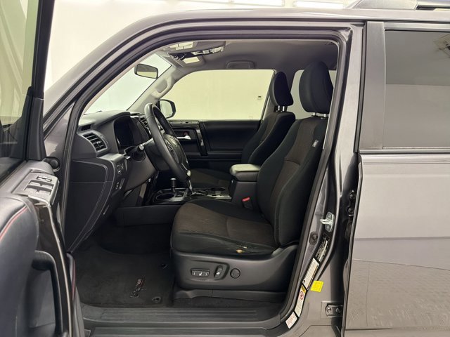 2019 Toyota 4Runner TRD Off Road photo 4