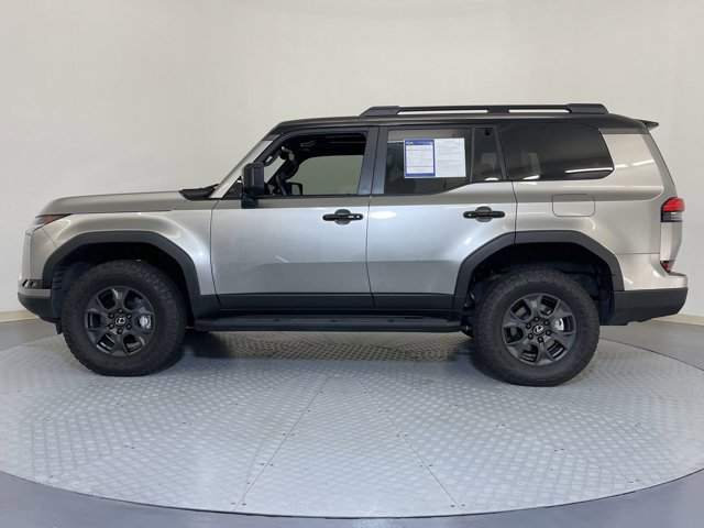 2025 Lexus GX 550 Overtrail photo 2