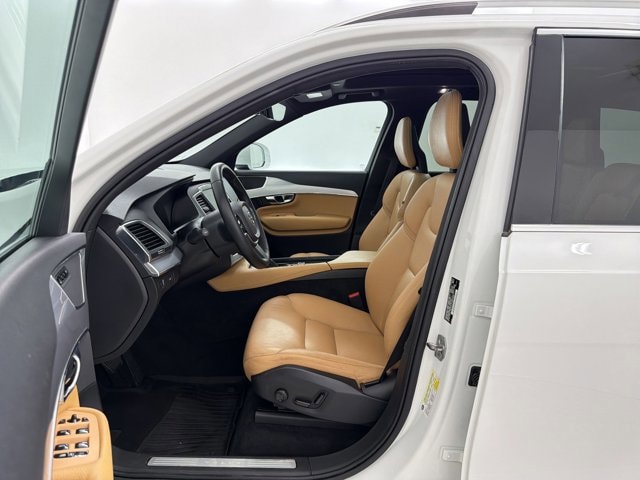 2018 Volvo XC90 Momentum photo 4