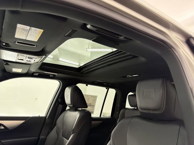 2026 Lexus LX 700h F-Sport - Photo 14