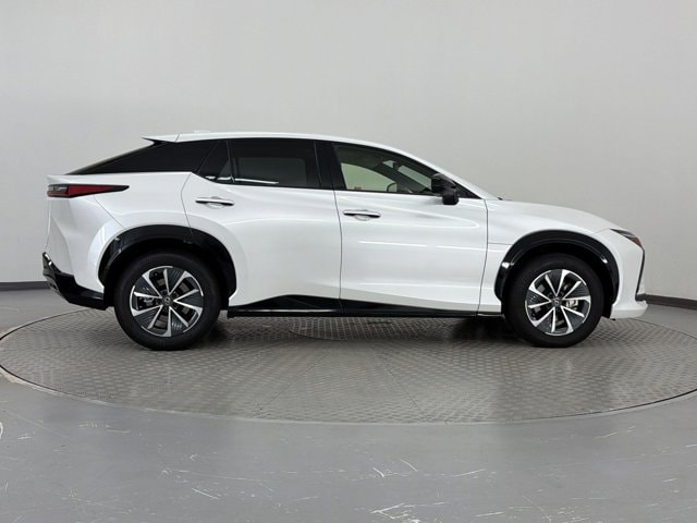 RZ 300e RZ 300e Luxury SUV