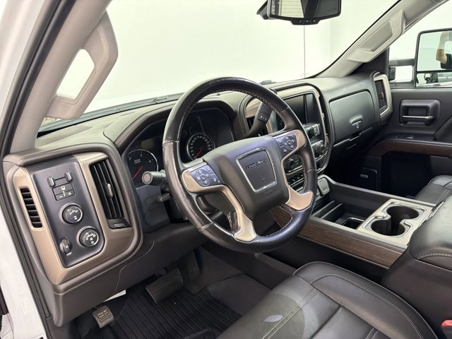 2019 GMC Sierra 2500HD Denali photo 4