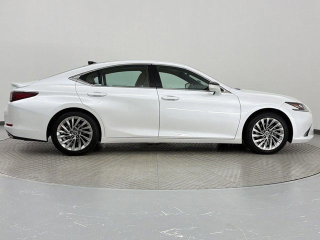 2023 LEXUS ES 350 ES 350 Ultra Luxury photo 3