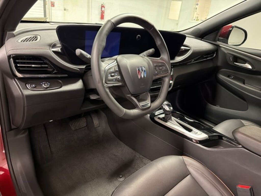 Used 2025 Buick Envista Avenir SUV