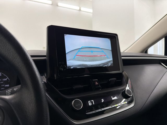 2025 Toyota Corolla LE - Photo 23