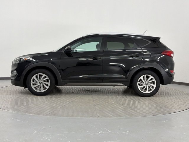 Tucson SE SUV