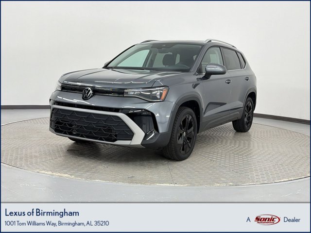 Taos SE SUV