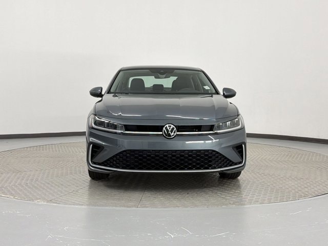 2025 Volkswagen Jetta SE photo 5
