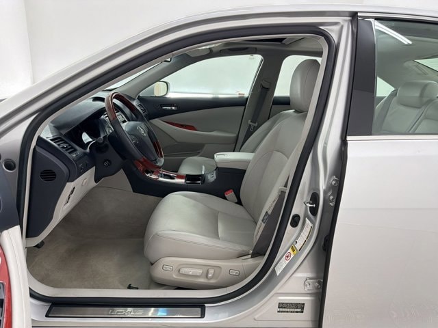 2008 LEXUS ES 350 4dr Sdn photo 4