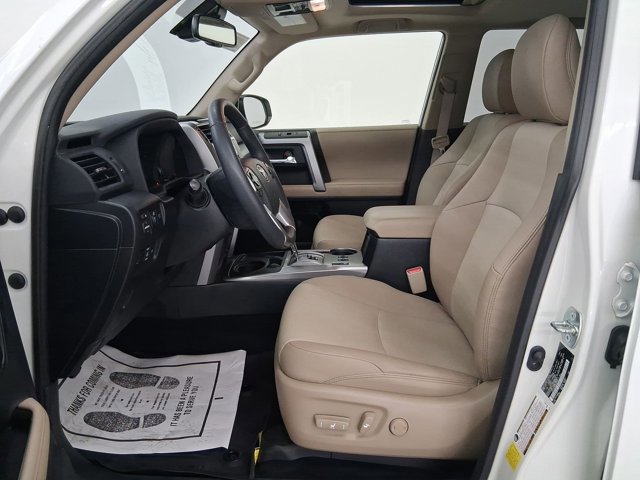 2022 Toyota 4Runner SR5 Premium photo 4