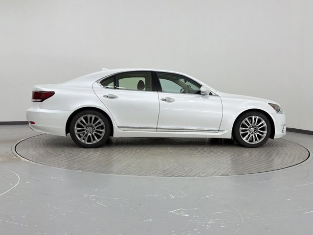 2017 LEXUS LS 460 LS 460 photo 3