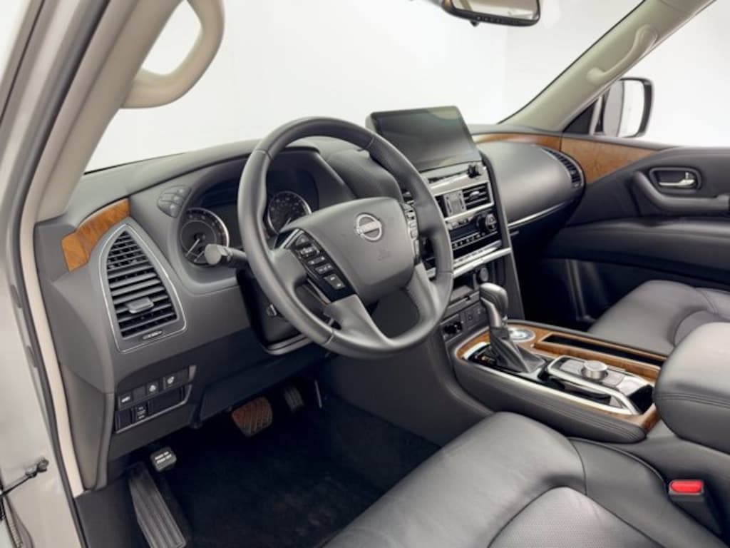 Used 2023 Nissan Armada SL SUV