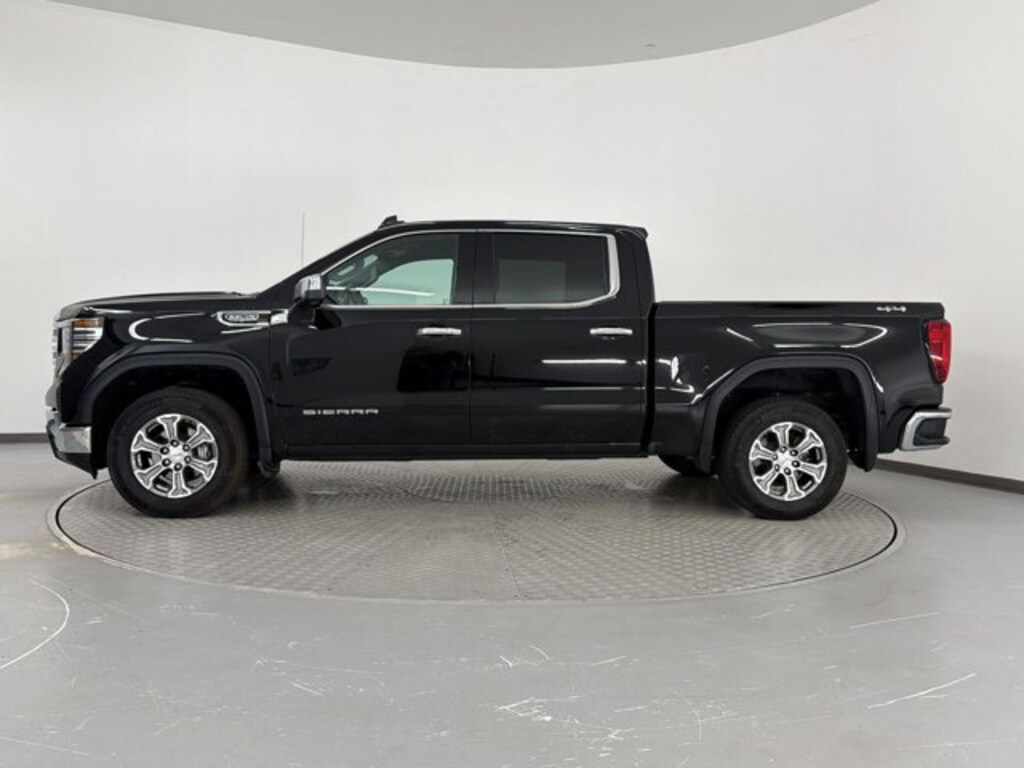 Used 2025 GMC Sierra 1500 SLT Truck Crew Cab