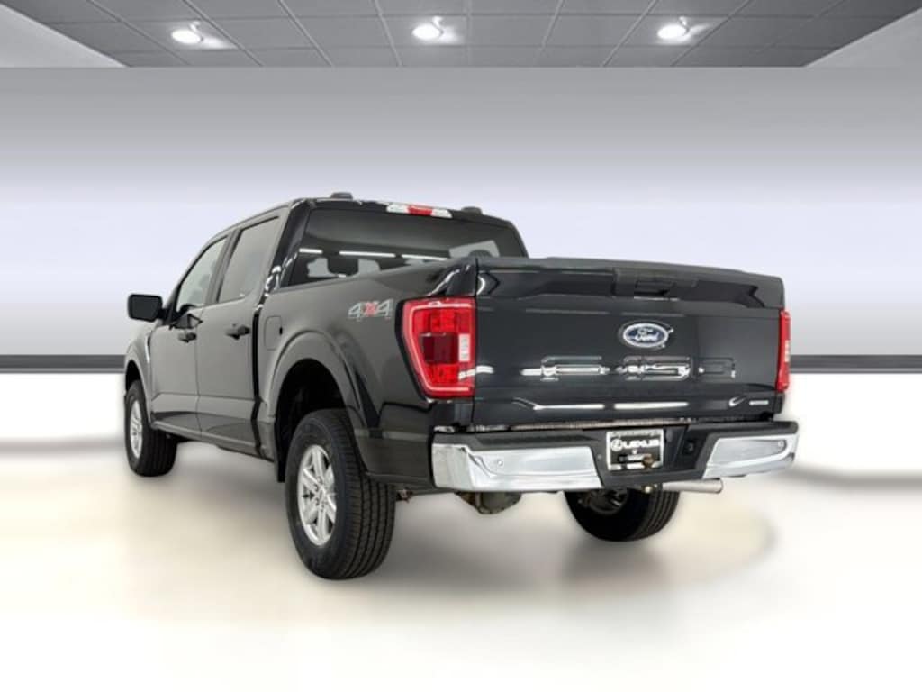 Used 2021 Ford F-150 XLT Truck SuperCrew Cab