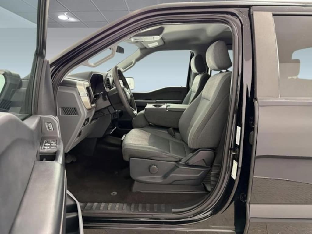 Used 2021 Ford F-150 XLT Truck SuperCrew Cab