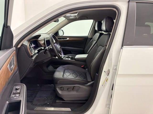 2025 Volkswagen Atlas 2.0T SE w/Technology photo 5