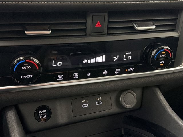 2025 Nissan Rogue SV - Photo 25