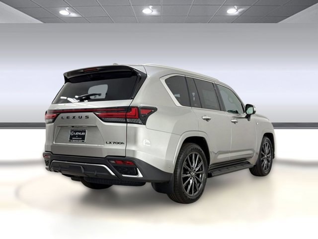 2026 Lexus LX 700h F-Sport - Photo 9