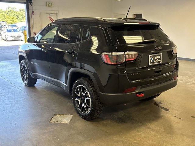 2024 Jeep Compass Trailhawk photo 2