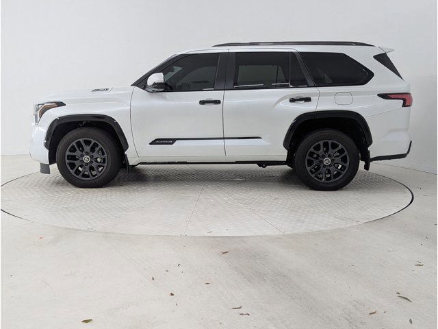 2024 Toyota Sequoia Platinum photo 2